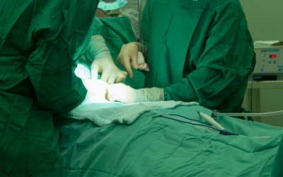 Reconstructive surgeon consulting with a cancer patient at EPIC Hospital Ahmedabad