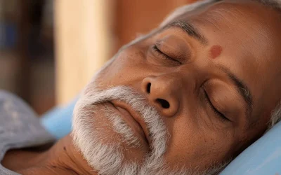 Specialist explaining sleep apnoea and a CPAP device to a patient at EPIC Hospital Ahmedabad